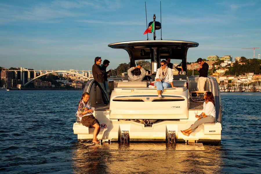 Porto: Douro River 2h Sunset Private Cruise with Port Wine - Sé, Clérigos, and São Pedro da Afurada from the water
