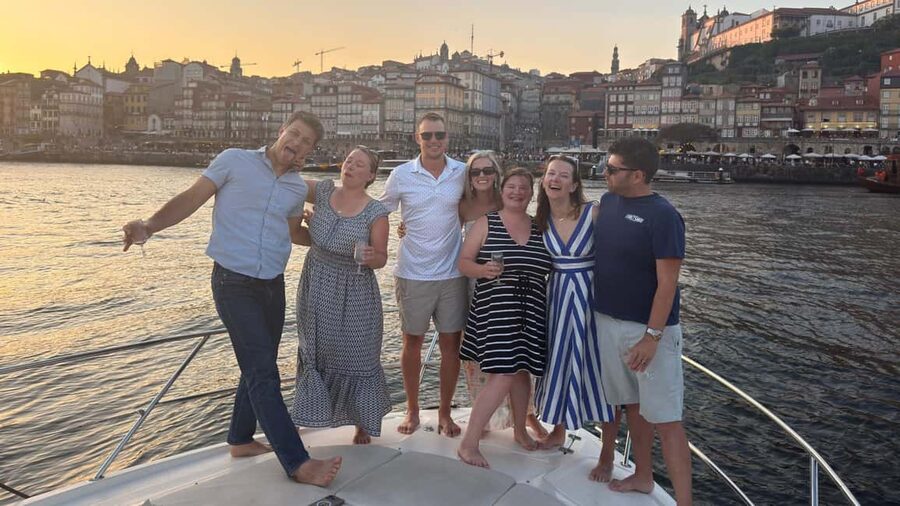Porto: Luxury 6 Bridges Yacht Cruise with Wine & Snacks - The price and who gets good value