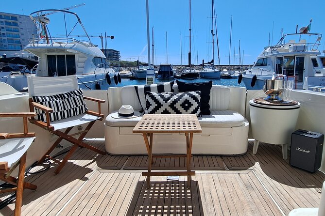 Porto: Luxury Yacht Cruise on the Douro River and Estuary Reserve - Leaving from Marina da Afurada