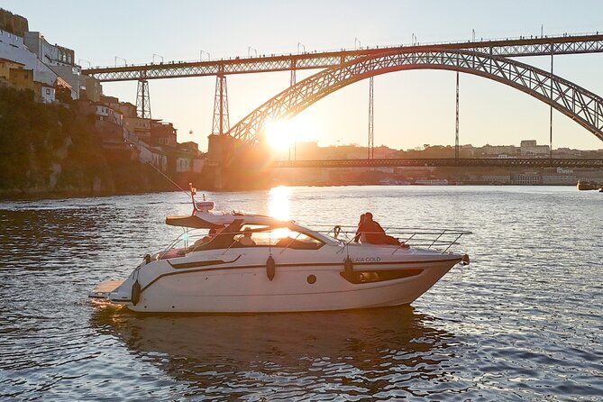 Porto: Luxury Yacht Cruise with Wine Tasting & Snacks - Seeing Porto’s six bridges from below