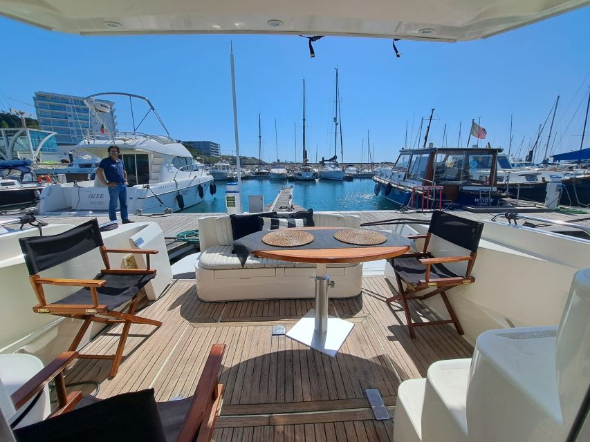 Porto: Luxury Yacht Tour of the 6 Bridges and Douro Estuary - Cais de Gaia and the classic Porto postcard