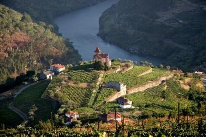 Porto: Luxury Yacht Tour on the Douro River - Sunset or Daytime - Key Points Before You Book