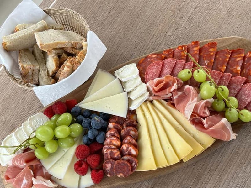 Porto: Private Yacht Cruise with Local Wines & Snacks - Key details before you book