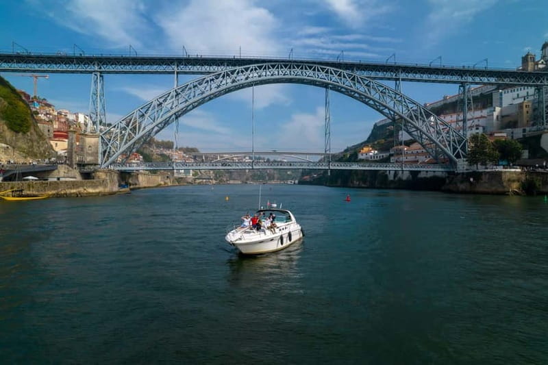 Porto: Sunset or Daytime Yacht Cruise with Welcome drink - Vila Nova de Gaia from the water