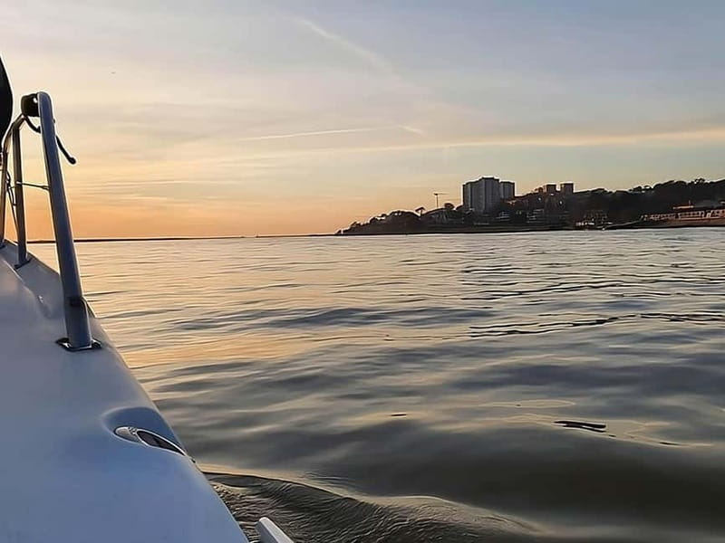 Porto: Sunset or Daytime Yacht Cruise with Welcome drink - Sunset at Foz do Douro