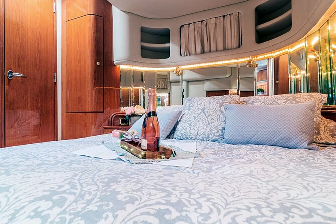 Premium Miami Yacht Tour Experience: Captain, Champagne & Party! - Sandbars, islands, and open water