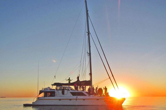Private 2hr Yacht Hire Whitsundays - Whitsunday Island views at golden hour