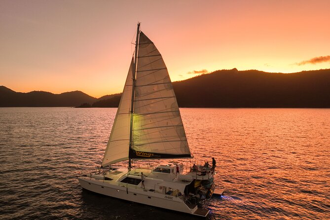 Private 2hr Yacht Hire Whitsundays - Antipasto, BYO drinks, and your own soundtrack