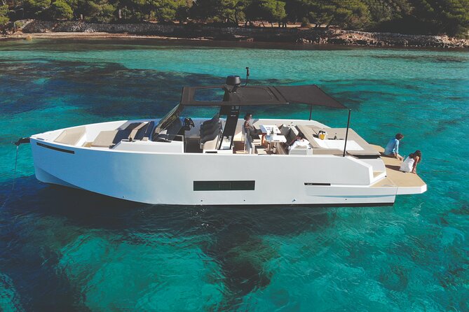 Private 5-Hour Cruise on Brand-New Luxury Yacht in Mykonos (Para Voce) - The crew and the level of privacy