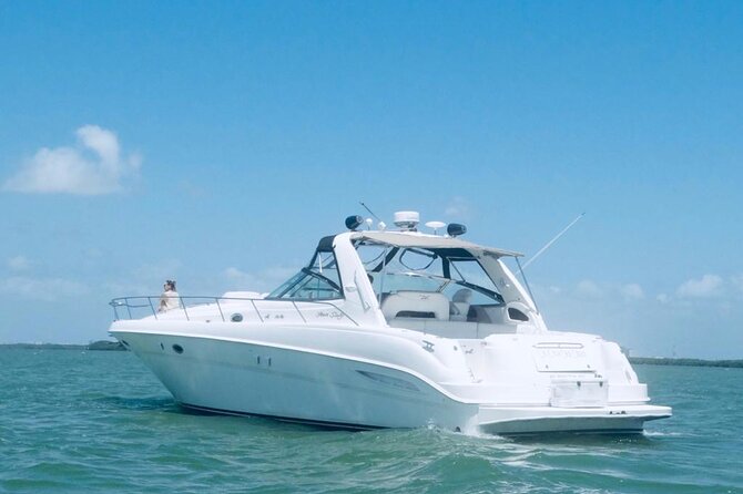 Private 50FT Yacht Rental in Cancún P8 - Swimming and snorkeling, with one important catch