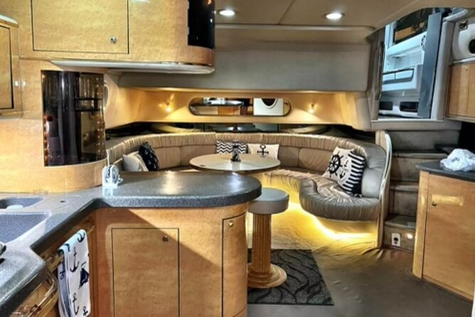 Private 52' Yacht Rental with Captain in Miami - Miami Beach and the water around Key Biscayne