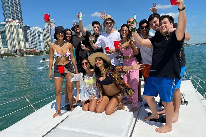 Private 52' Yacht Rental with Captain in Miami - Is $800 a good deal for 13 people?