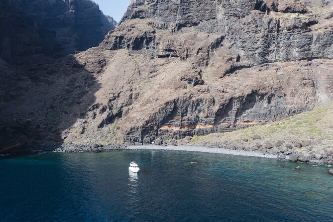 Private Boat Tour on Royal Ocean Yacht, Tenerife - Los Cristianos Cliffs and the Turquoise Bay