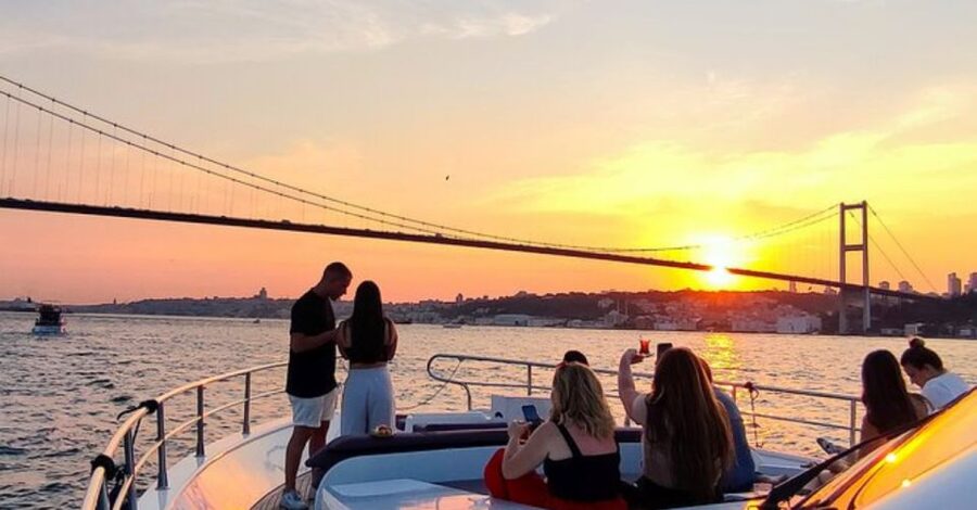 Private Bosphorus Sightseeing Cruise By Luxury Yacht - Why the Bosphorus is the right place to see Istanbul