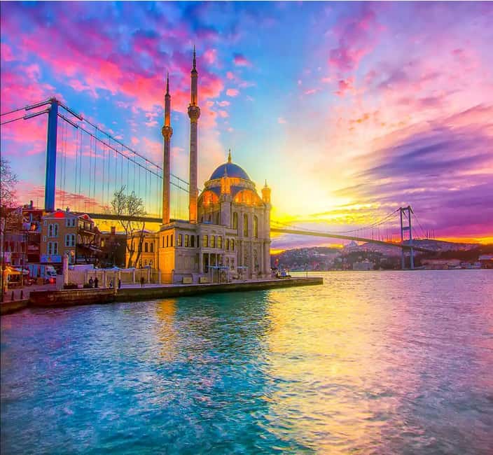 Private Bosphorus Yacht Experience in Istanbul - Returning past Maiden’s Tower