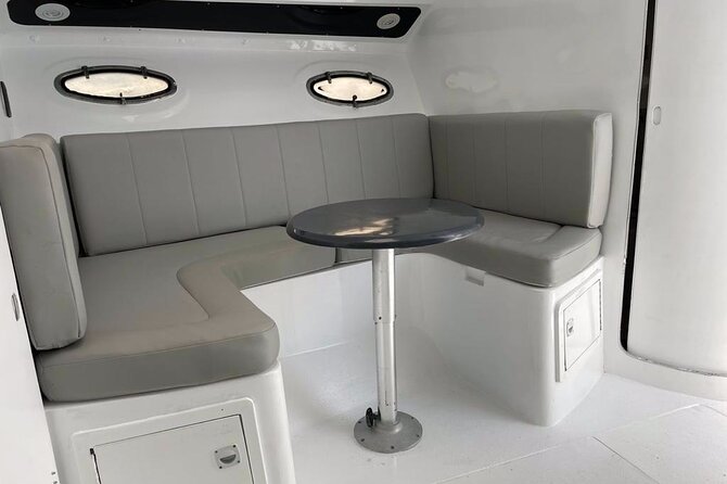 Private Cancun Yacht Tour 42ft up to 8 pax - The crew and the quality of service
