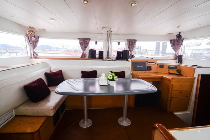 Private Catamaran Yacht to Maiton and Coral with sunset cruise - How private is the private catamaran?