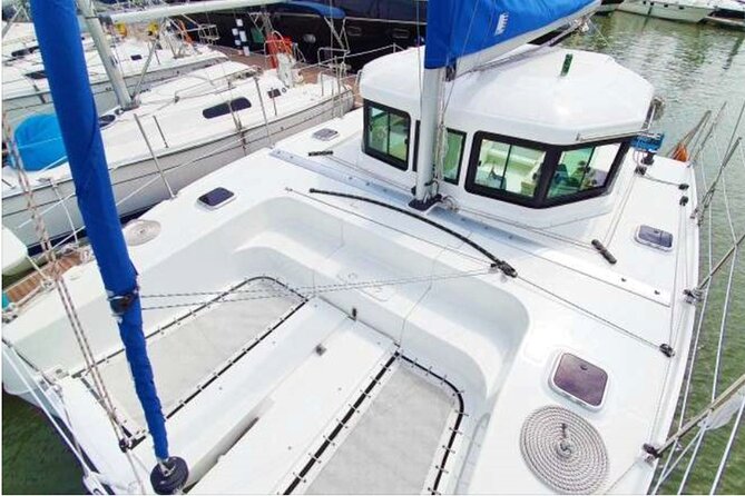 Private Catamaran Yacht Tour in Han River - Leaving from Yeouido Hangang Park