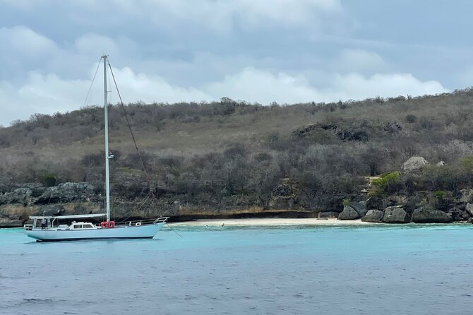 Private charter on Casador a classic 68ft sailing yacht.cruiseship possible - Key things to know before booking