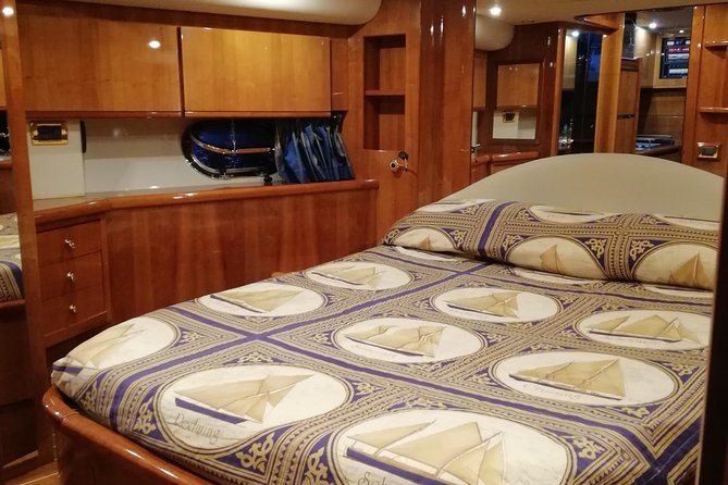 Private Cruise to Capri and Amalfi coast from Positano or Amalfi - yacht 50' - Cruising around Capri