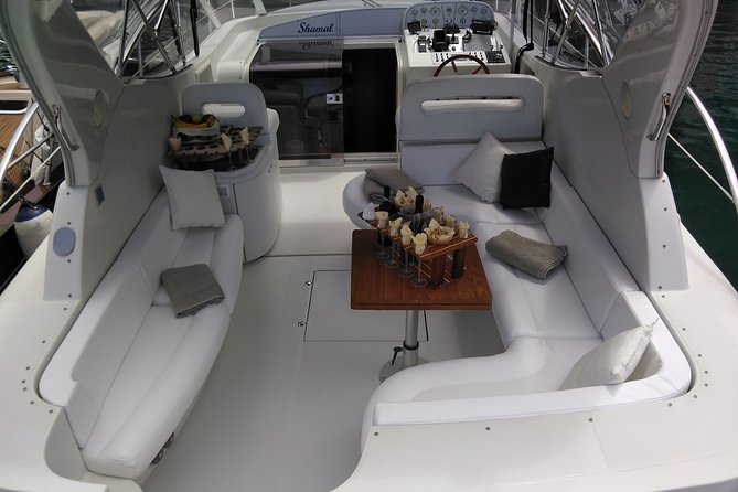 Private Cruise to Capri and Amalfi coast from Sorrento or Capri - yacht 40' - Boarding in Sorrento or Capri