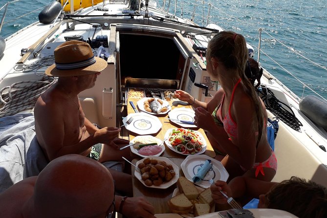 Private cruise with a sailing yacht Koursaros - Leaving Larnaca for a private three-hour sail