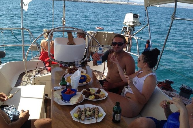 Private cruise with a sailing yacht Koursaros - Fruit, drinks, and the Cyprus-style touch