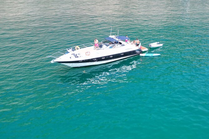 Private Excursion to the Arrábida Coast on Board a Yacht - Five things that make this yacht trip special