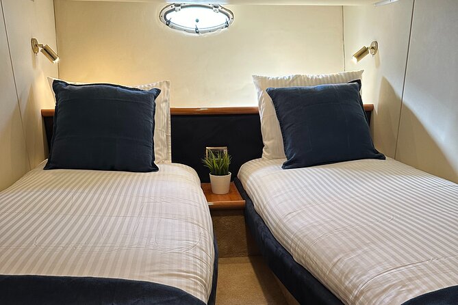 Private Excursion to the Arrábida Coast on Board a Yacht - Price, group size, and overall value