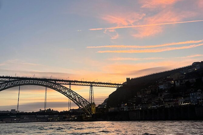 Private experience in the Douro (1 to 10 people) on a yacht just for you - What the $360.03 group price really means