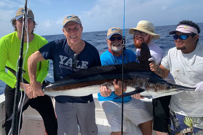 Private Fishing Tour in Yacht Playa del Carmen - Leaving Puerto Aventuras at 8:00 am