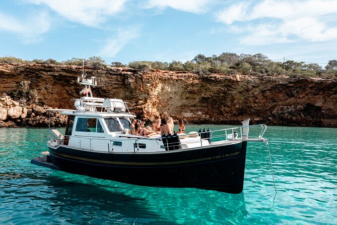 Private Full Day boat charter in Traditional Balearic Yacht - Choosing the north coast route