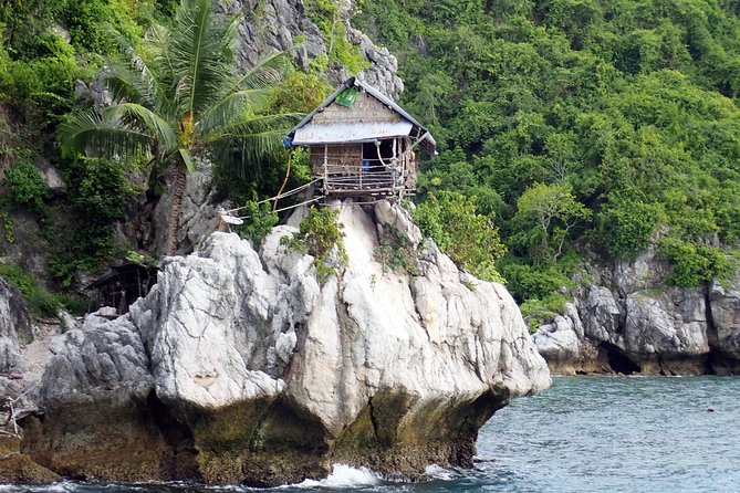 Private Half-Day Red Dragon Yacht for Snorkeling Koh Tan & Visit Pig Island - Lunch, fruit, and the return along the coast