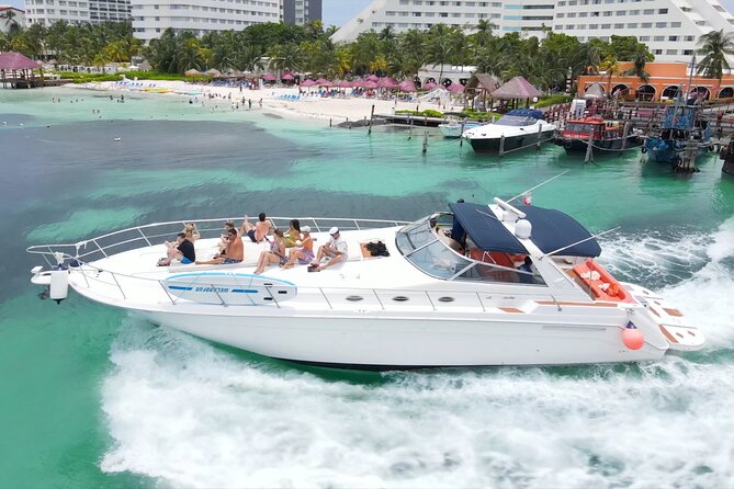 Private Luxury Yacht 55FT Rental in Cancun - Nichupté Lagoon and the route to Cancun Bay