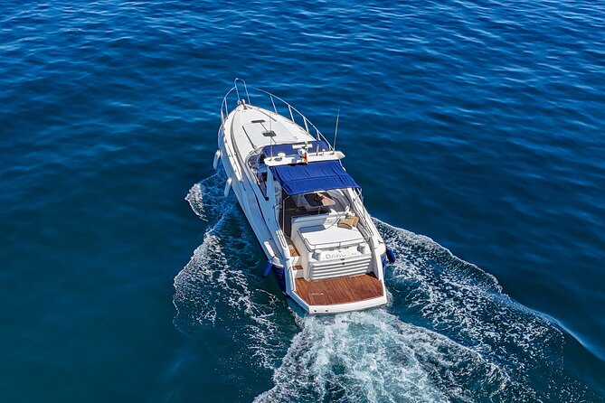 Private Luxury Yacht Charter from PUERTO BANÚS, Marbella - Key points to know before boarding