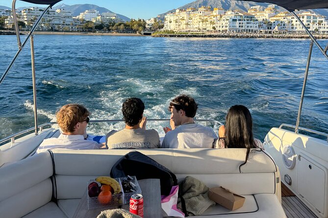 Private Luxury Yacht Charter from PUERTO BANÚS, Marbella - What the price means for your group