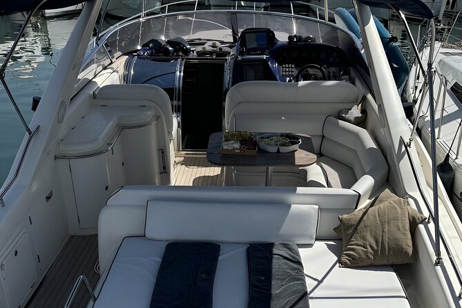 Private Luxury Yacht Charter from PUERTO BANÚS, Marbella - Practical planning for the meeting point