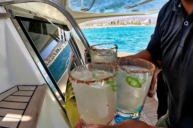 Private Luxury Yacht Chica 55' VIP All Inclusive + Jet Ski - Meeting points and practical planning
