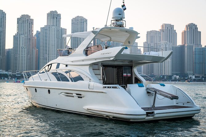Private Luxury Yacht Cruise for up to 20 people - Bluewaters Island and Ain Dubai