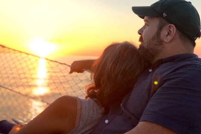 Private New Orleans 2-Hour Sail Aboard a Luxury Yacht - Drinks, snacks, and the private atmosphere