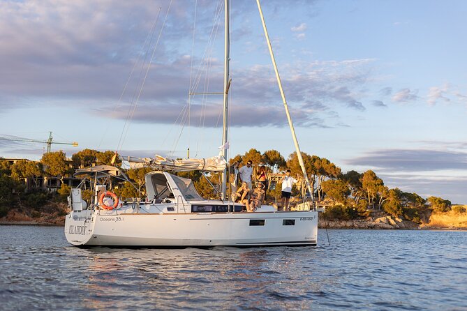 Private sailing yacht by the Bay of Palma and nearby coves - Snorkeling and paddleboarding: what to expect