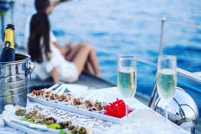 Private Sailing Yacht Charter by Independence from Koh Samui - Ang Thong National Marine Park as the full-day highlight