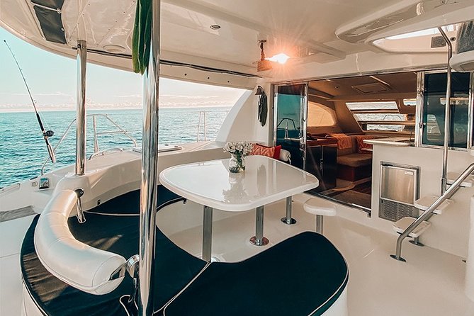 Private Snorkel Trip from Oahu on a Yacht - Watching for dolphins, whales, and flying fish