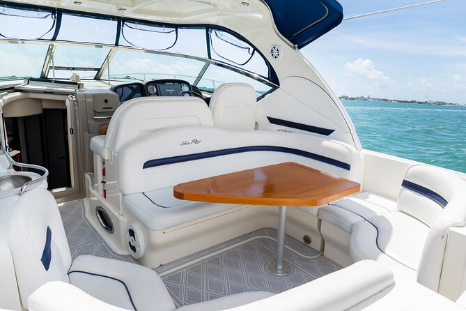 Private tour for 12 people on a 40 ft Yacht, Ft Lauderdale bay - The captain can make or break the outing