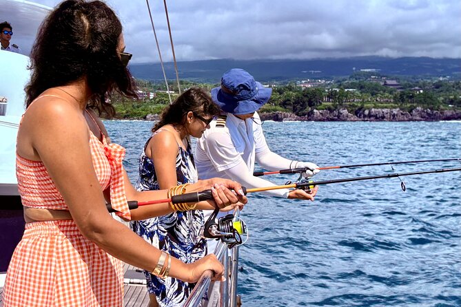 Private Tour in South Jeju including Yacht Cruise - What the private format changes