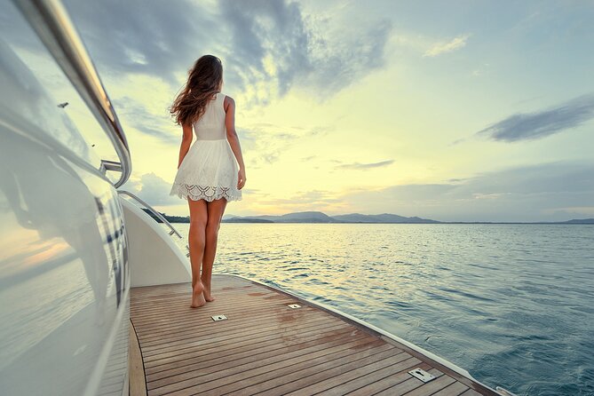 Private Tour of Cancun to Isla Mujeres by 45-foot Yacht. - Crossing Nichupte Lagoon in 15 minutes