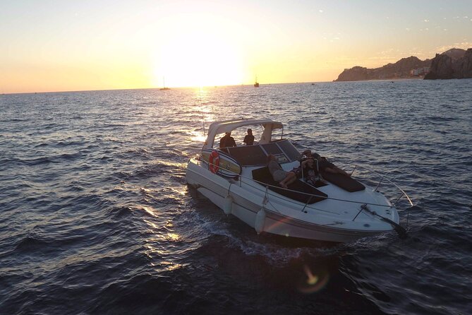 Private Whale Watching on Luxury Yacht in Cabo San Lucas - Crew quality and the human side of the trip