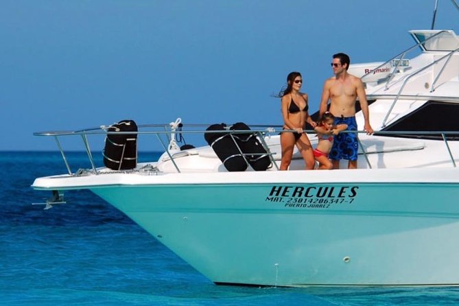 Private Yacht - 46 ft SeaRay Cancun Bay Snorkel 23P4 - What the $290 Yacht Price Really Buys
