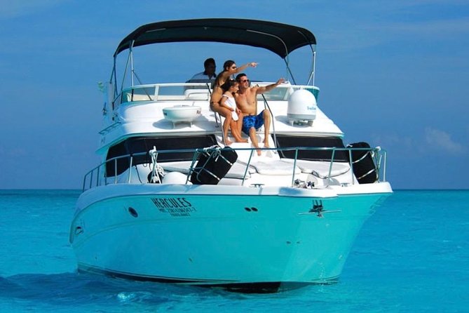 Private Yacht - 46 ft SeaRay Cancun Bay Snorkel 23P4 - Food, Drinks, Music, and Add-Ons
