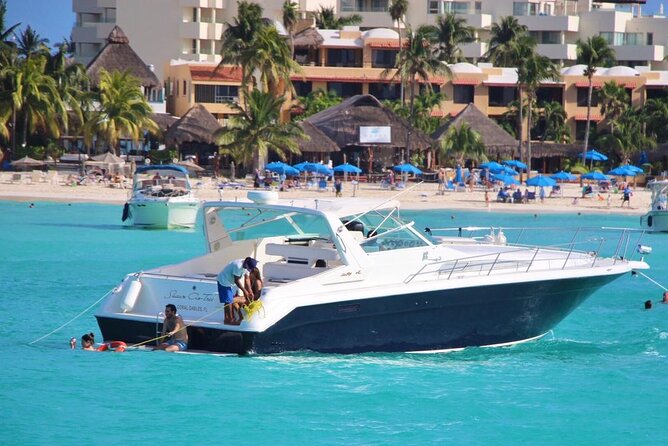 Private Yacht 46ft Sea Ray Snorkel up to 15 pax 23P2 - Six hours for the fullest route